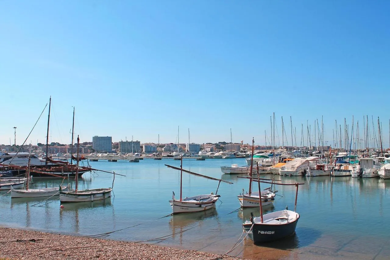 Apartment Sandra L'Escala Spain
